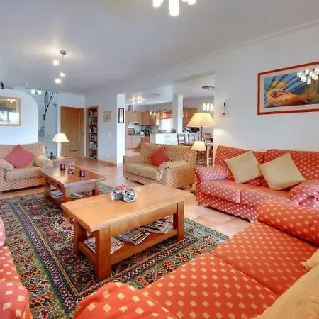 Ferienvilla Casa Alha By Interhome Estômbar